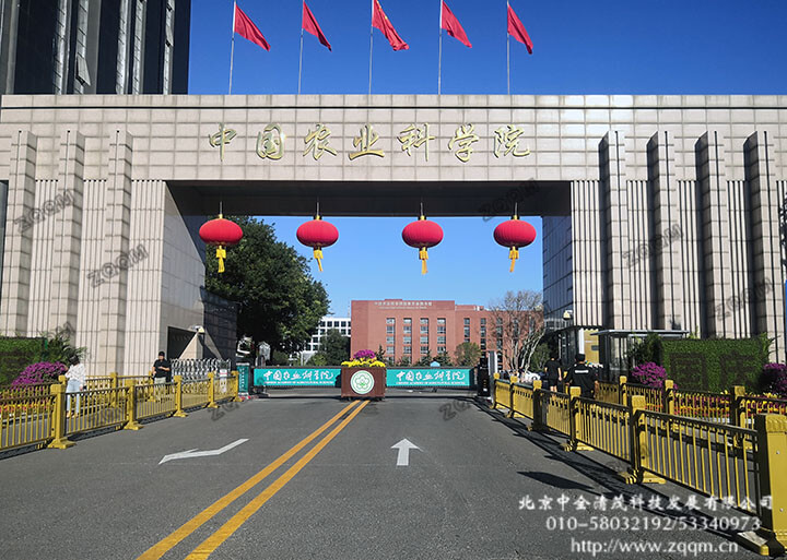 是誰將無人值守的門關(guān)管理得井然有序？